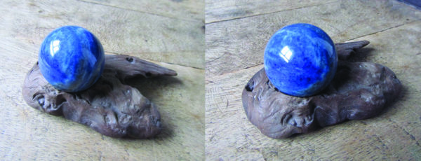 Sphere de Lapis Lazuli sur socle en bois