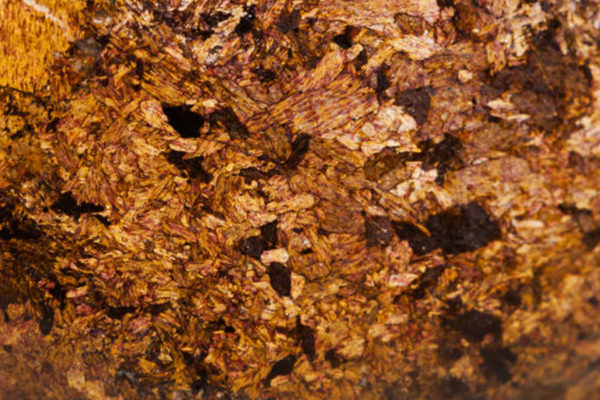 Photo gros plan d'une pierre de Bronzite
